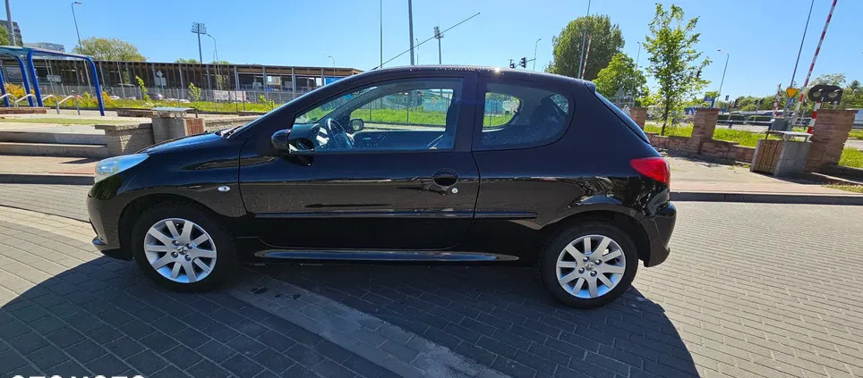 peugeot kołobrzeg Peugeot 206 plus cena 11500 przebieg: 70400, rok produkcji 2009 z Kołobrzeg